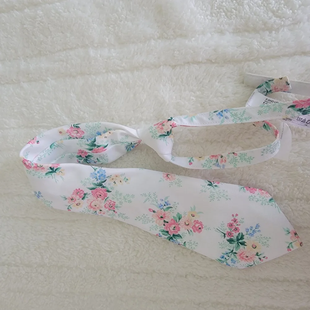 Jenny & Jack Floral Print White Tie